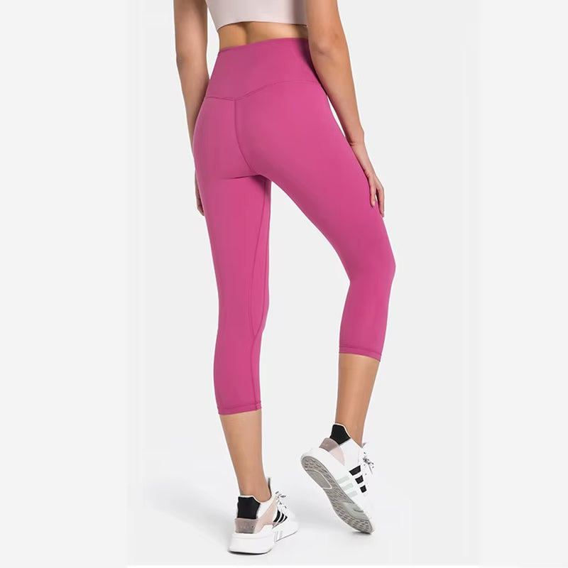 21-Inch High Quality Scrunch Butt Yoga Capri Pants for Women Elastic Waist Sports Fitness Running Leggings Solid Pattern