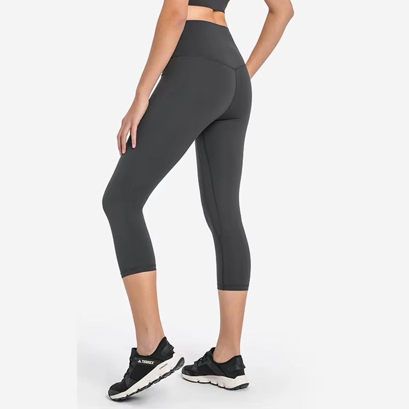 21-Inch High Quality Scrunch Butt Yoga Capri Pants for Women Elastic Waist Sports Fitness Running Leggings Solid Pattern