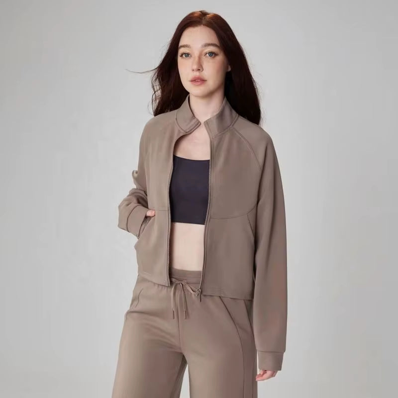 Low MOQ Standing Collar Sports Coat Zip up Long Sleeved Slim Fit Fitness Wear Large Pockets Loose Casual Jacket