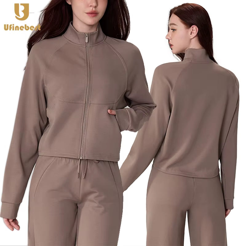 Low MOQ Standing Collar Sports Coat Zip up Long Sleeved Slim Fit Fitness Wear Large Pockets Loose Casual Jacket